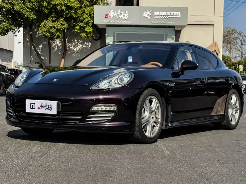 Porsche Panamera, 2010