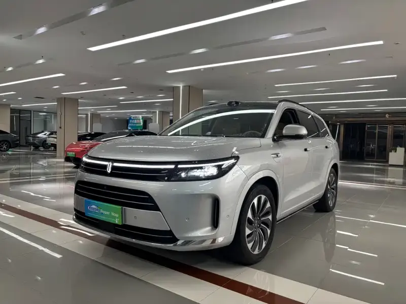 AITO M7, 2023