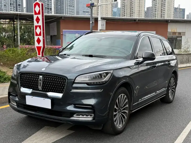 Lincoln Aviator, 2023