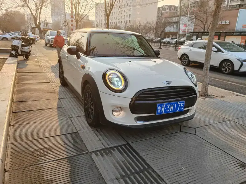 MINI Mini, 2016