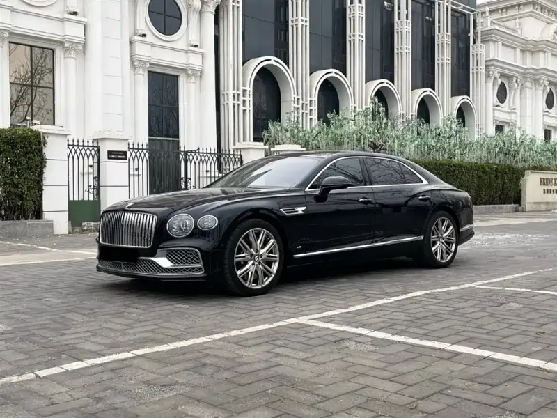Bentley Flying Spur, 2022
