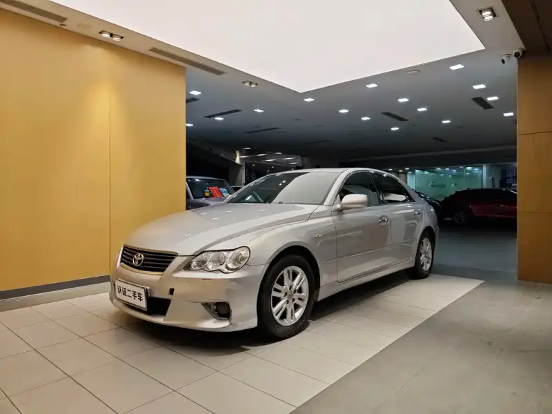 Toyota Reiz, 2005