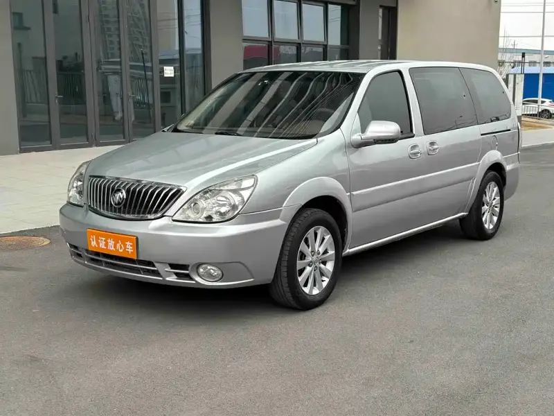 Buick GL8, 2015
