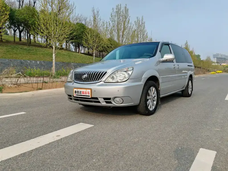 Buick GL8, 2015