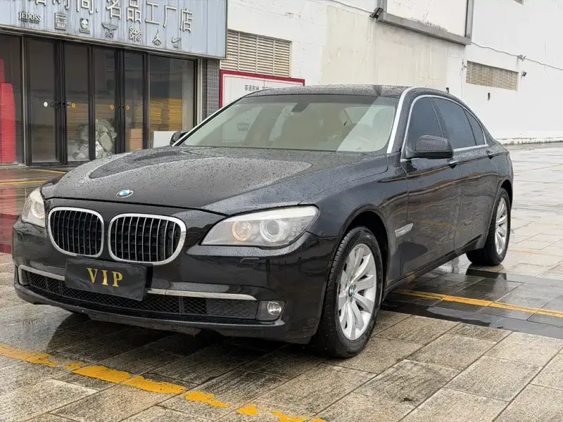 BMW 7 Series, 2011