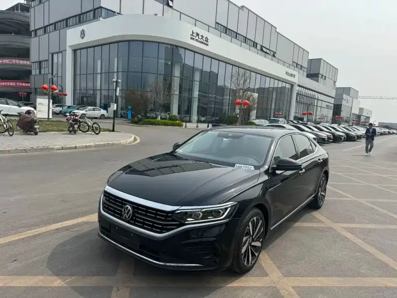 Volkswagen Passat, 2023