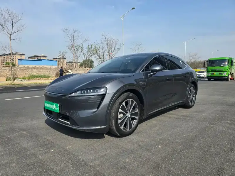 Luxeed Zhijie R7, 2024