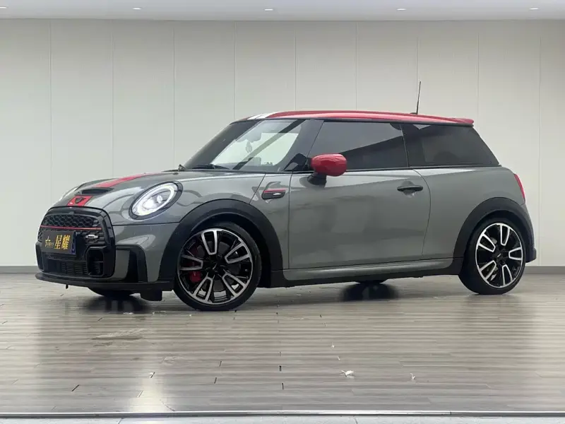 MINI JCW, 2022