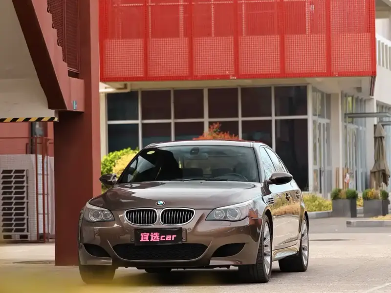 BMW M5, 2006