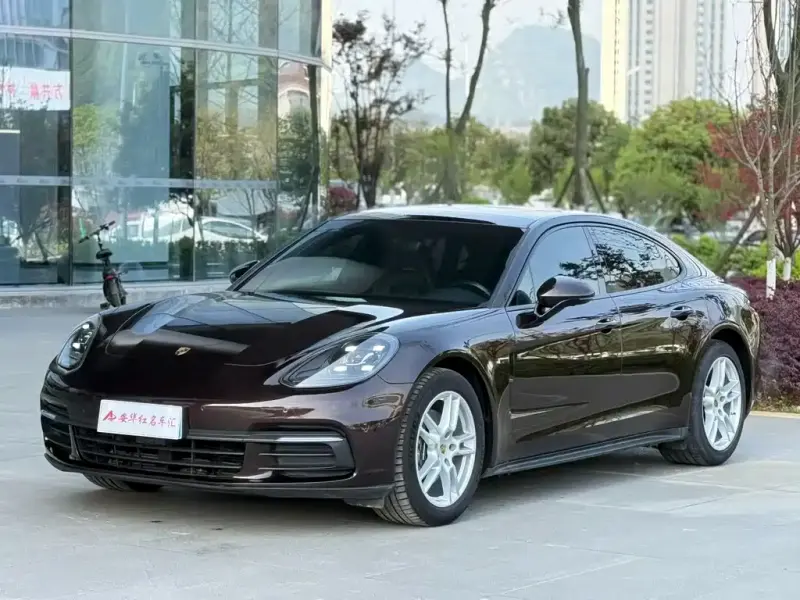 Porsche Panamera, 2018