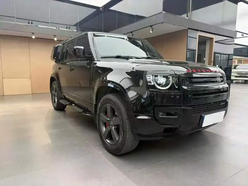 Land Rover Defender, 2022