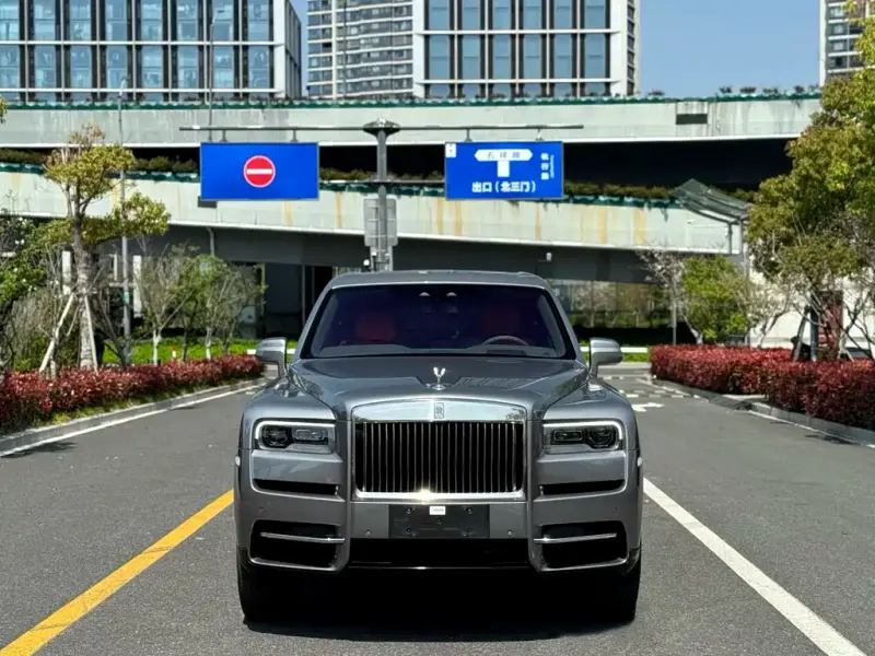 Rolls-Royce Cullinan, 2023