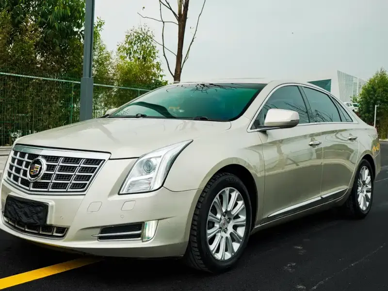Cadillac XTS, 2013
