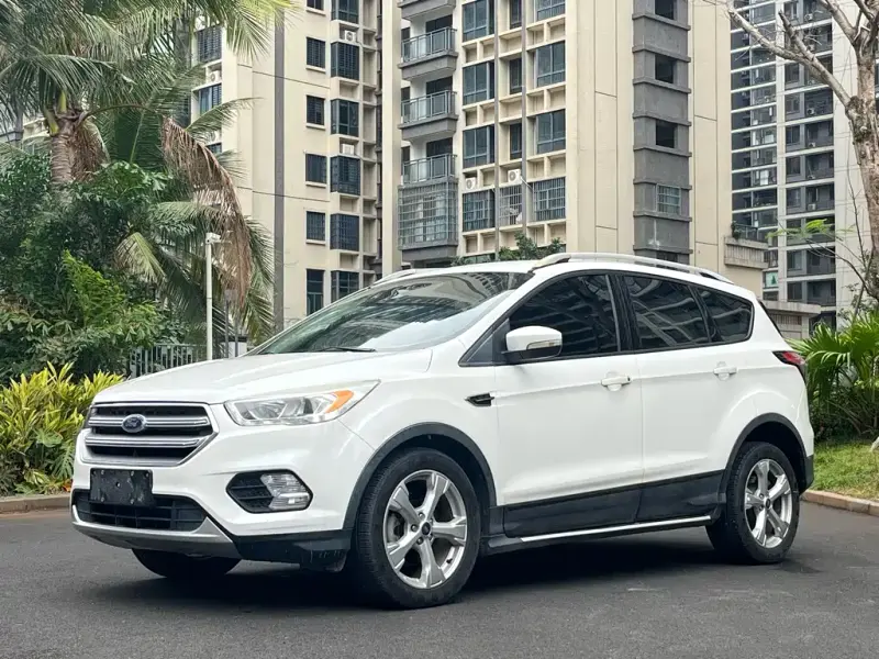 Ford Kuga, 2017