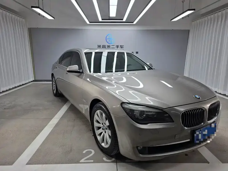 BMW 7 Series, 2011