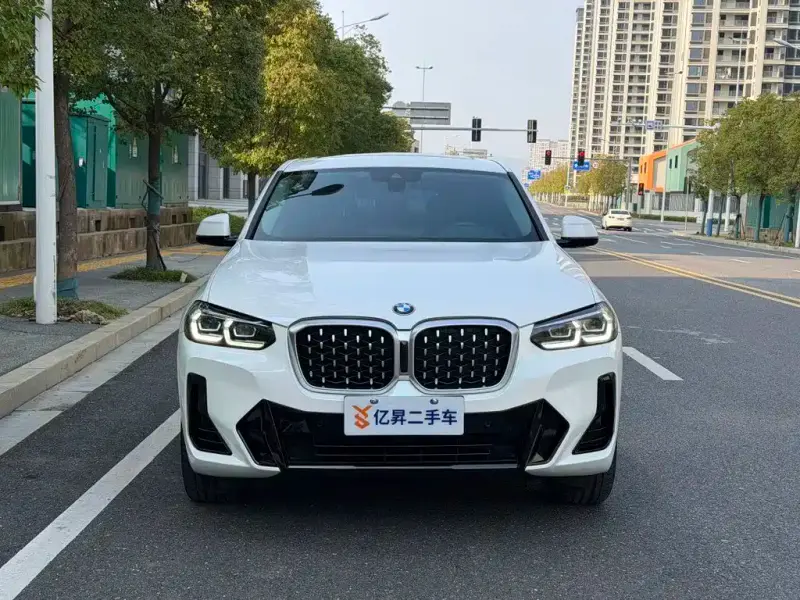 BMW X4, 2022
