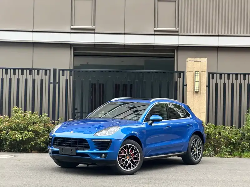 Porsche Macan, 2015