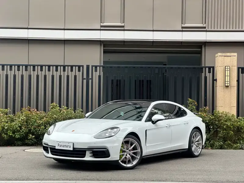 Porsche Panamera, 2020