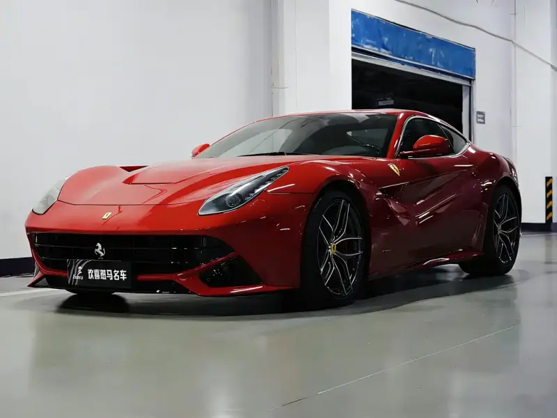 Ferrari F12berlinetta, 2014