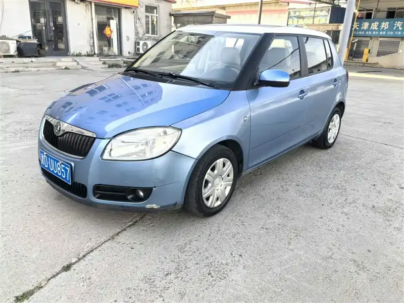 Skoda Fabia, 2011
