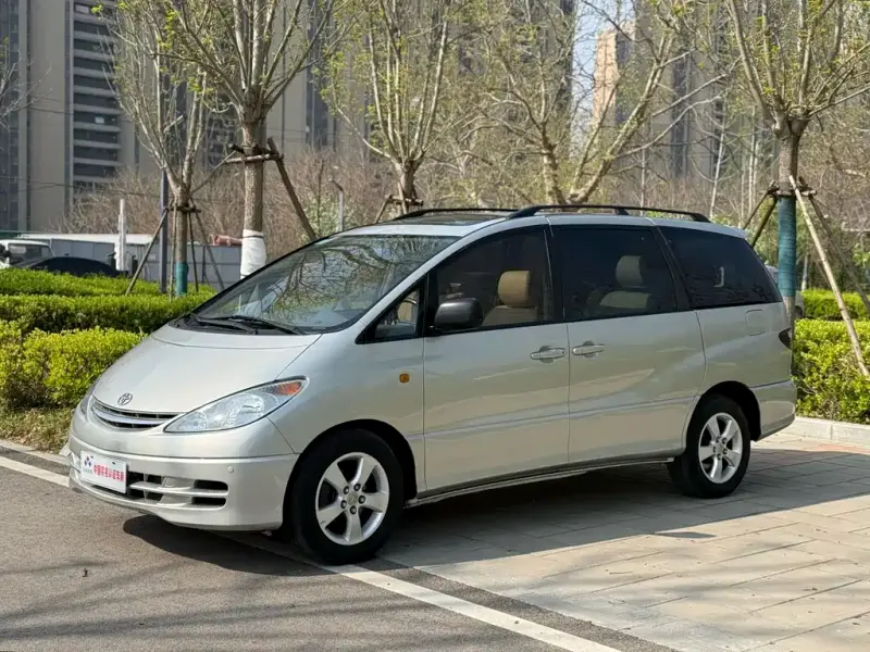 Toyota Previa, 2003