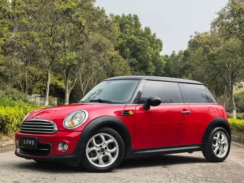 MINI Mini, 2012