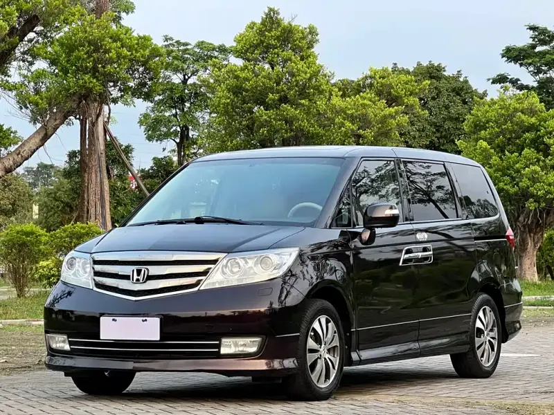 Honda Elysion, 2015