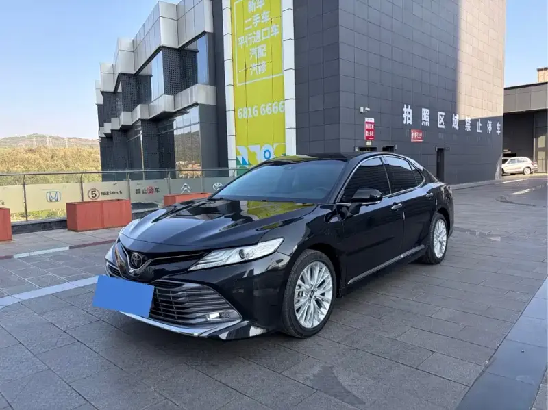 Toyota Camry, 2019