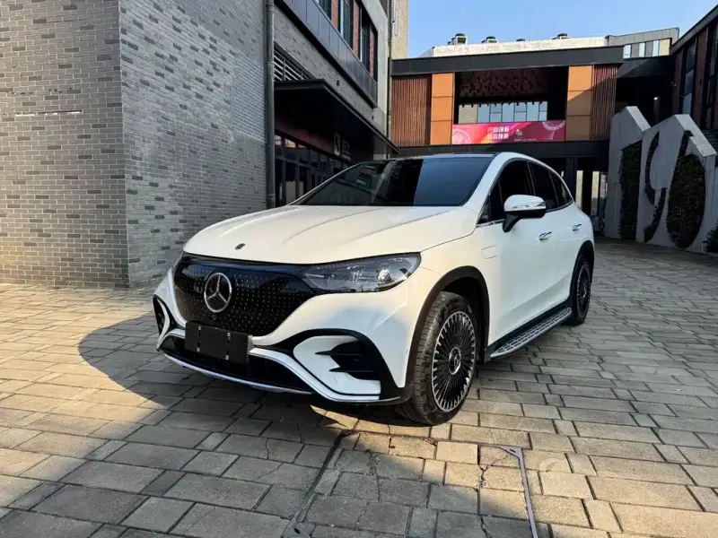 Mercedes-Benz EQE SUV, 2023