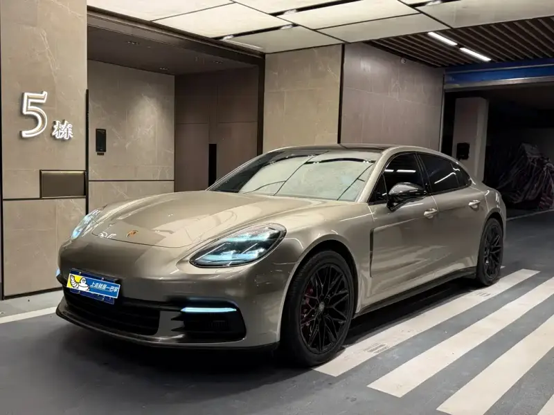 Porsche Panamera, 2020