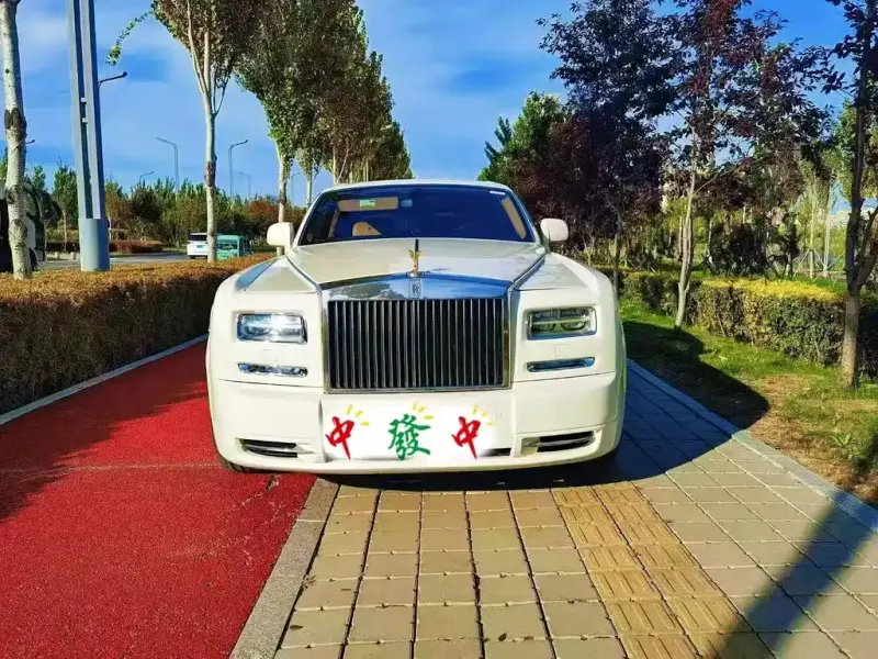 Rolls-Royce Phantom, 2010