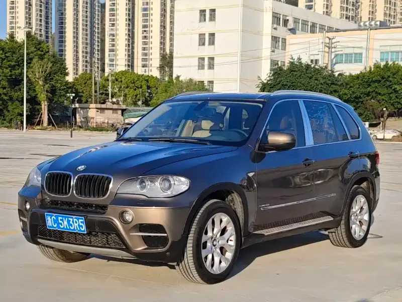 BMW X5 (Import), 2011