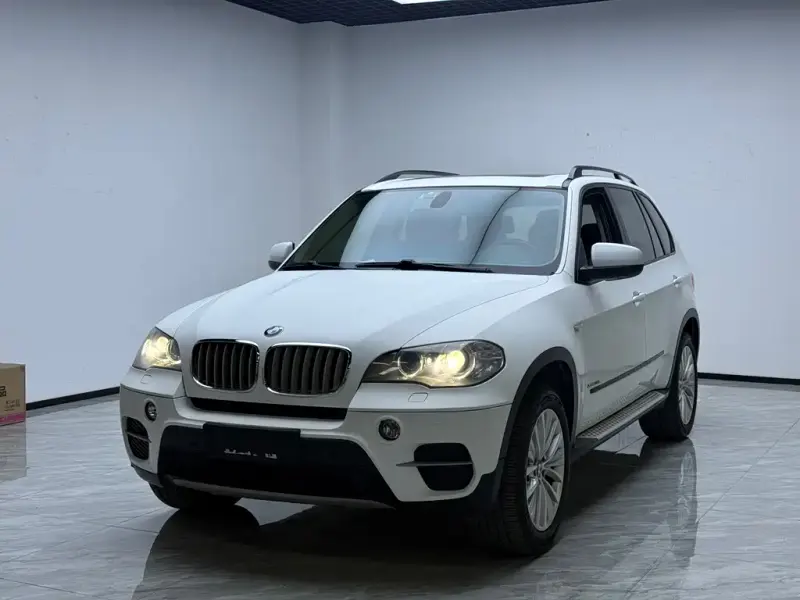 BMW X5 (Import), 2012