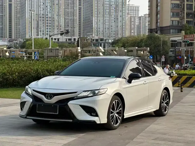 Toyota Camry, 2018
