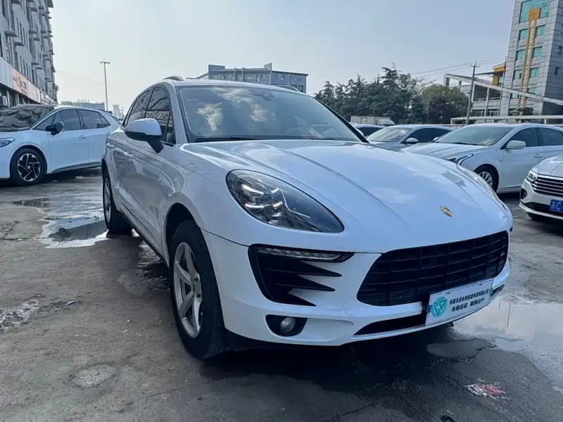 Porsche Macan, 2016