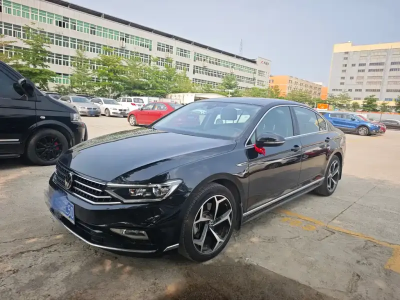Volkswagen Magotan, 2023