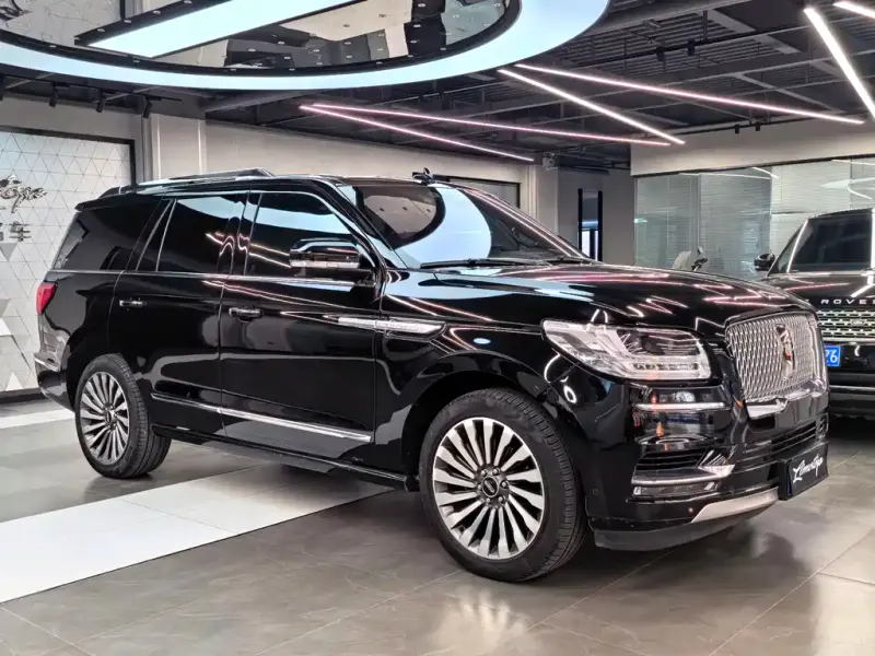 Lincoln Navigator, 2021