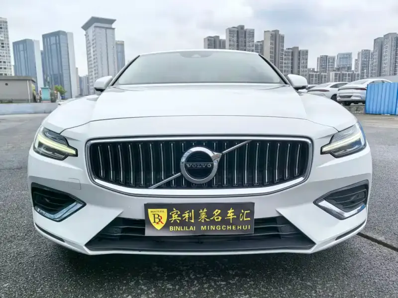 Volvo S60, 2021