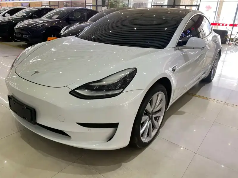 Tesla Model 3, 2020