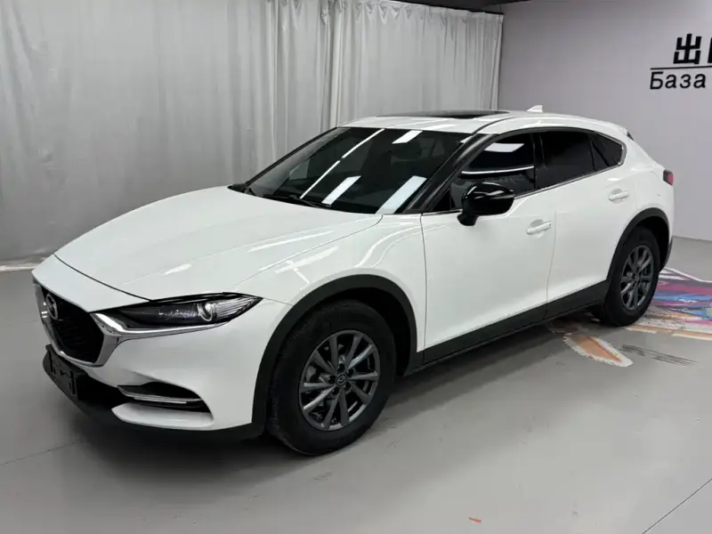Mazda CX-4, 2022