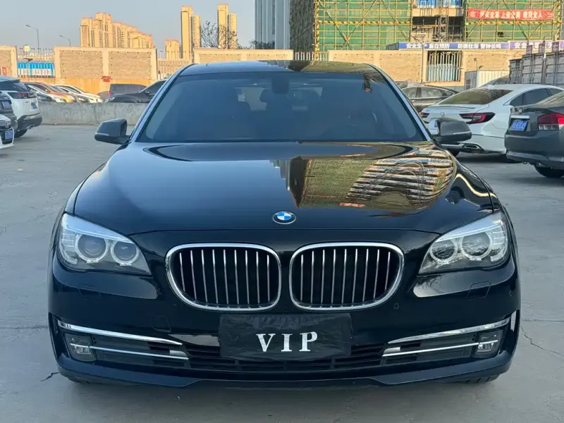 BMW 7 Series, 2015