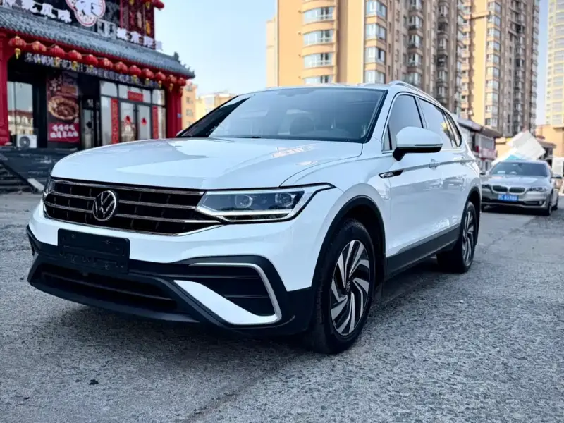 Volkswagen Tiguan L, 2022