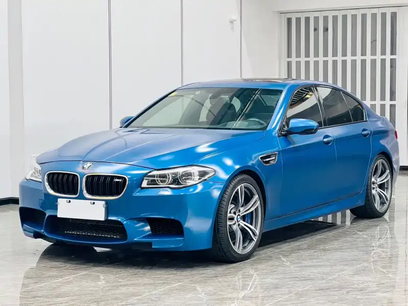 BMW M5, 2015