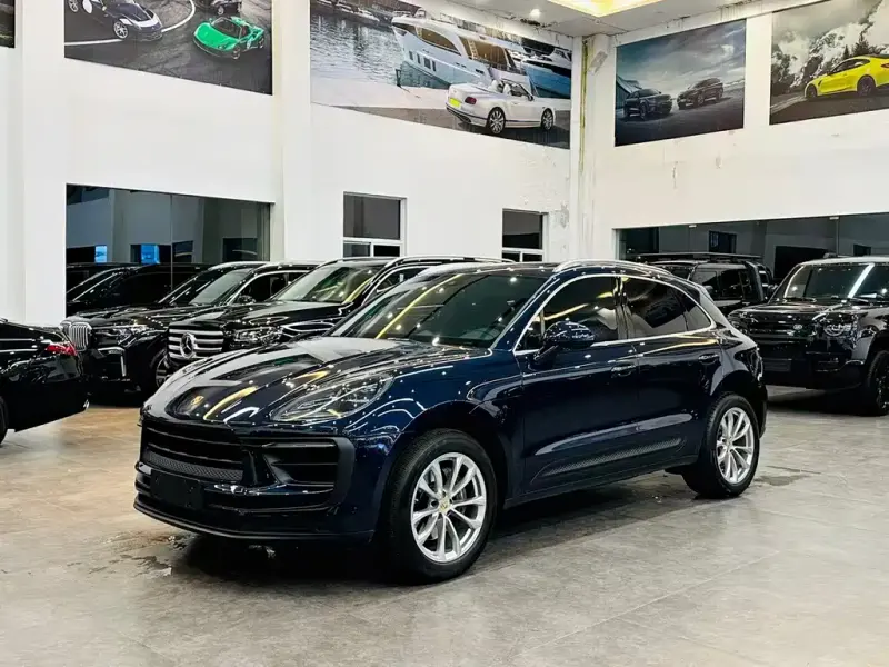 Porsche Macan, 2022