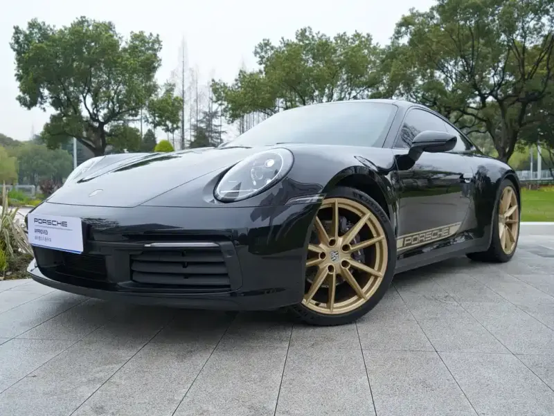Porsche 911, 2025