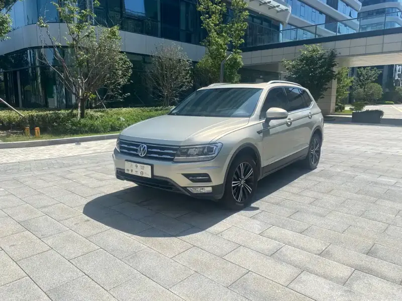 Volkswagen Tiguan L, 2020