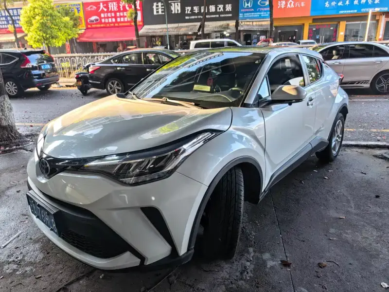 Toyota C-HR, 2023