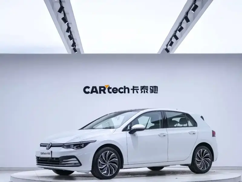 Volkswagen Golf, 2021
