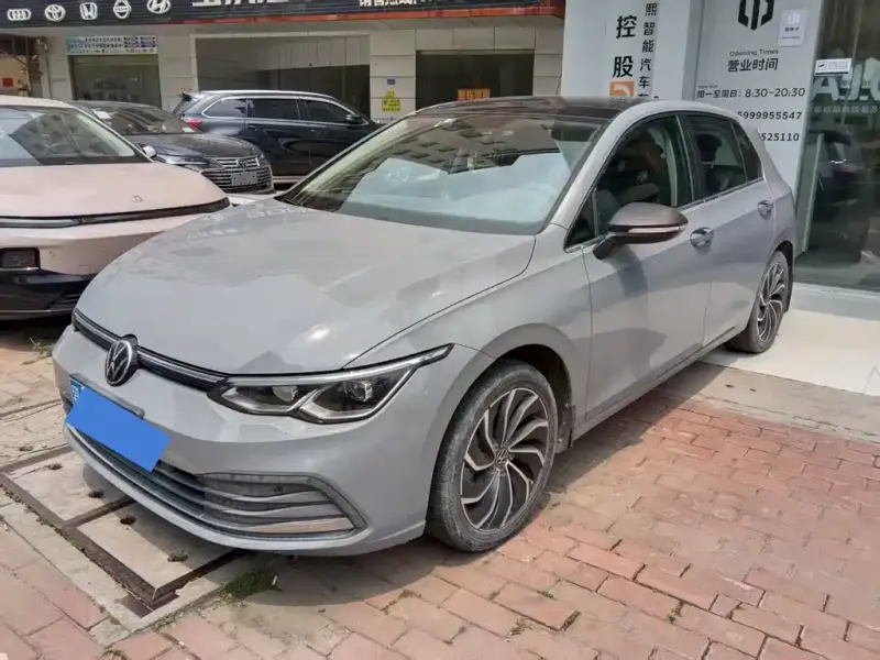 Volkswagen Golf, 2021