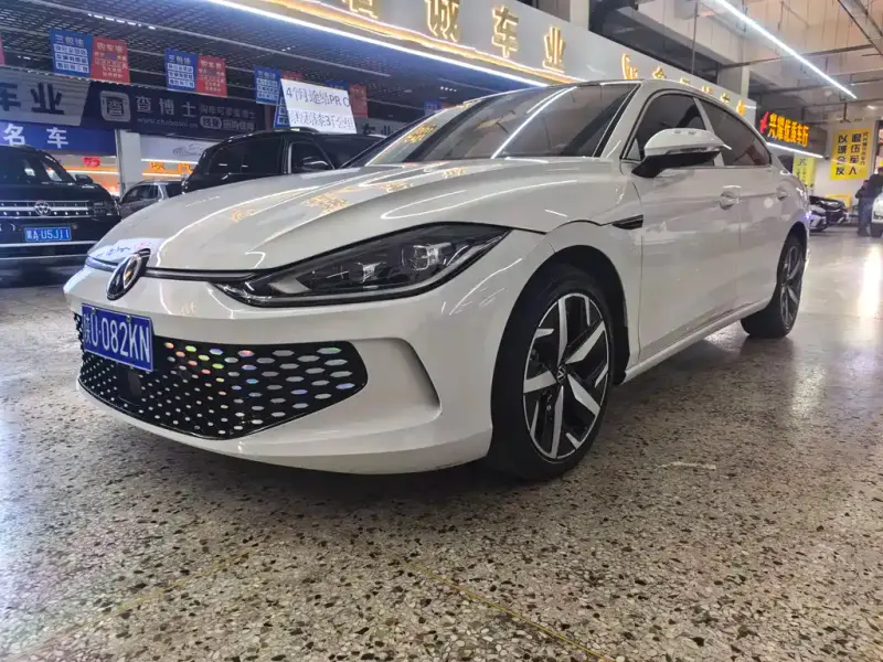 Volkswagen Lamando, 2023